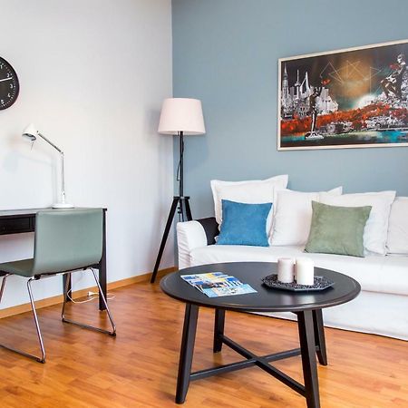 Gazi Discrit Next To Subway Apartment เอเธนส์ ภายนอก รูปภาพ