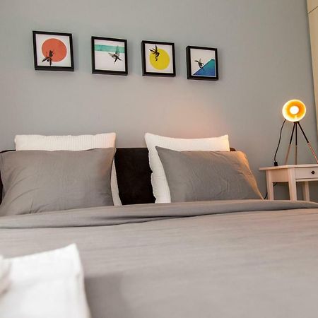 Gazi Discrit Next To Subway Apartment เอเธนส์ ภายนอก รูปภาพ