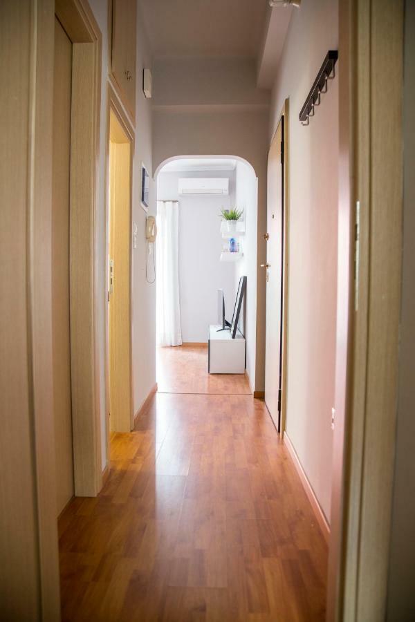 Gazi Discrit Next To Subway Apartment เอเธนส์ ภายนอก รูปภาพ