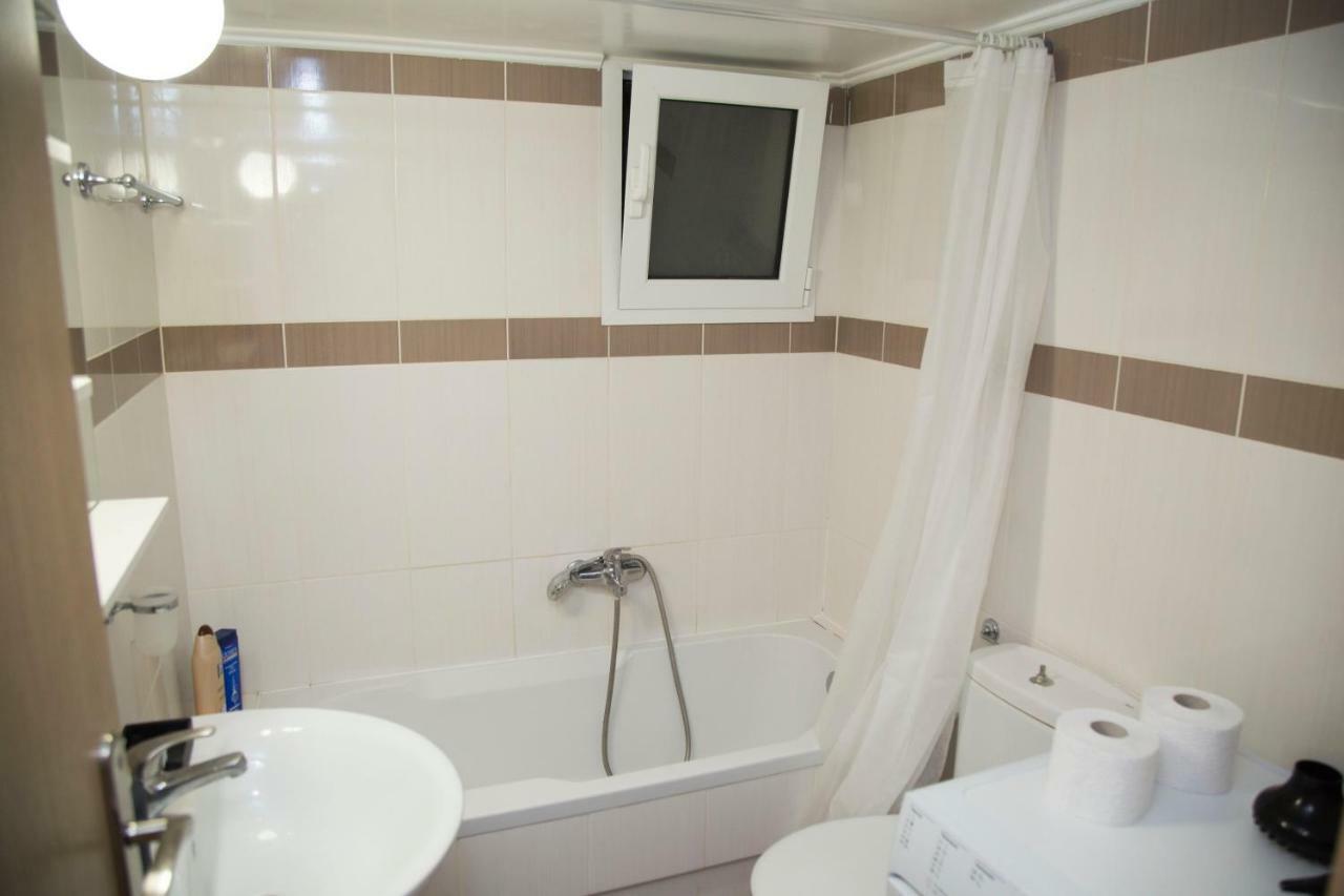 Gazi Discrit Next To Subway Apartment เอเธนส์ ภายนอก รูปภาพ